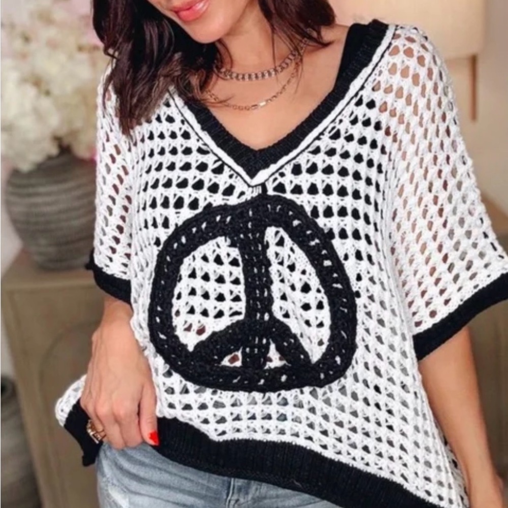 POL Black and White Crochet Top